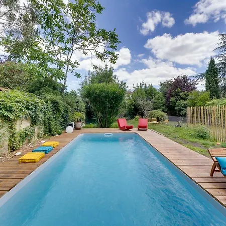 Centre, Privatif Et 5 Privees, Piscine, Parking *